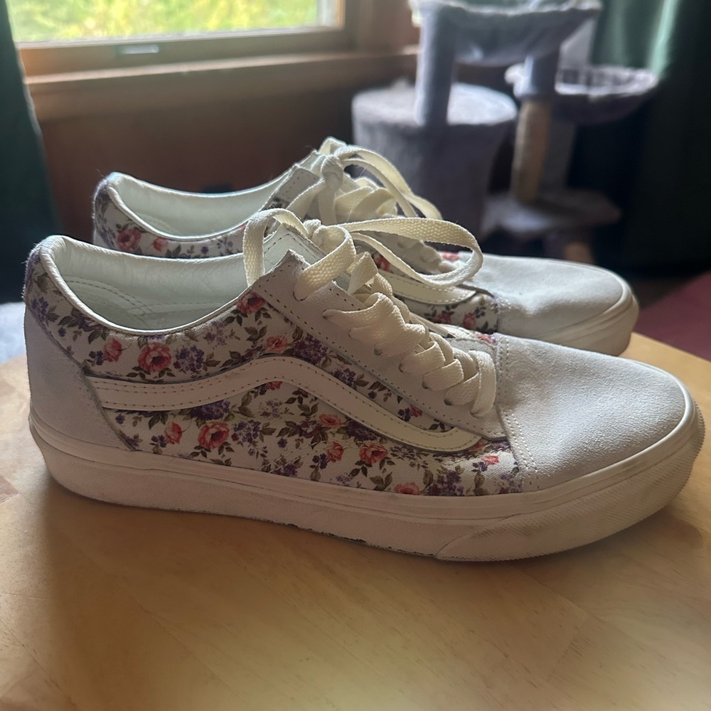 Floral Vans Sneakers 🌺 - Picture 7 of 8